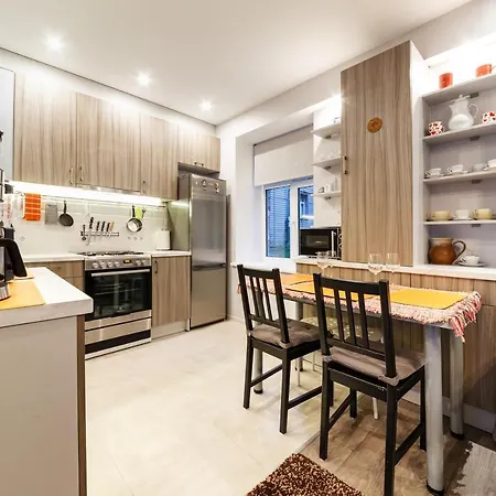 Parkcosylux Two Bedrooms Free Parking דירה ריגה