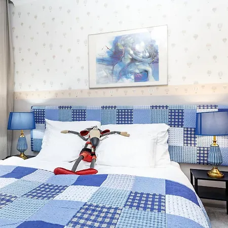 Apartment Parkcosylux Two Bedrooms Free Parking *